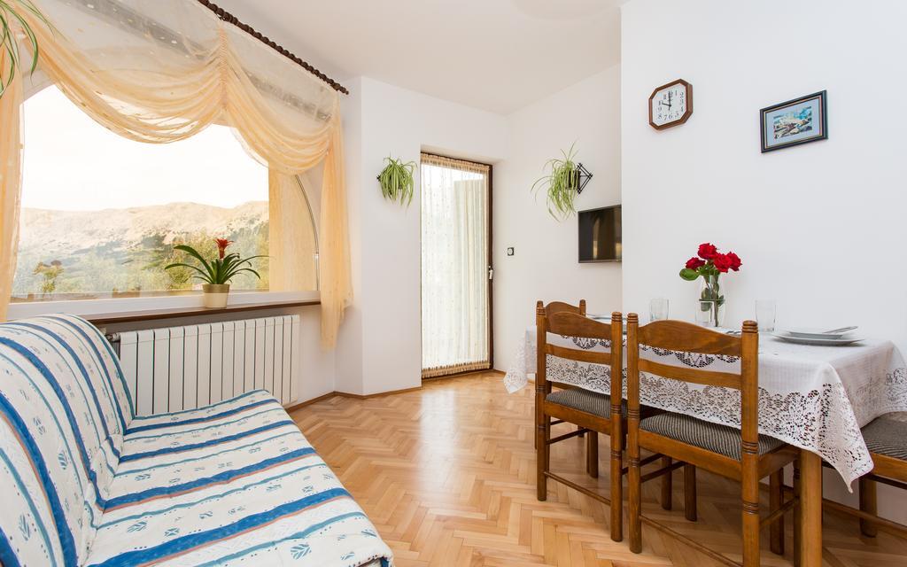 Apartments Lucija Baska  Luaran gambar