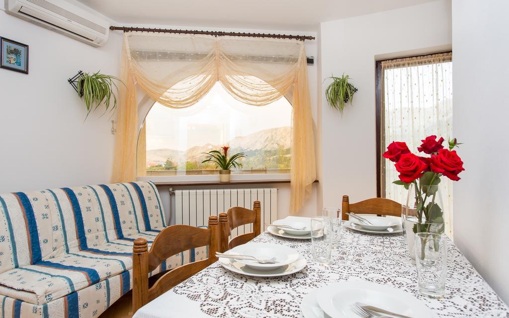 Apartments Lucija Baska  Luaran gambar