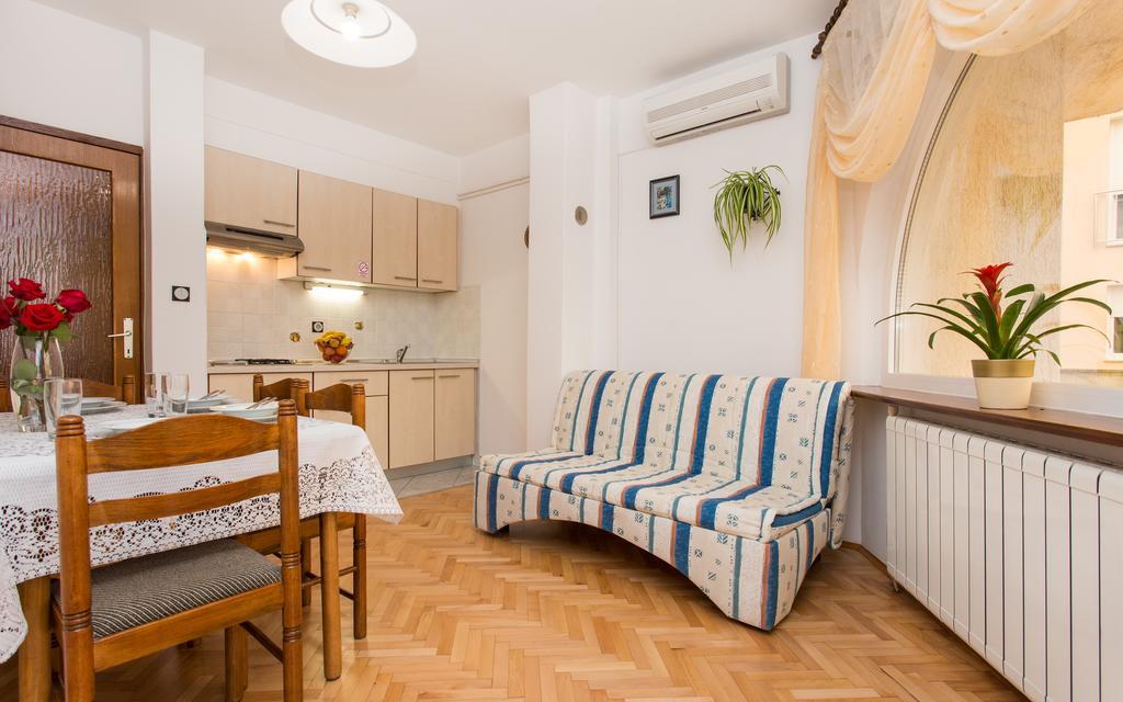 Apartments Lucija Baska  Luaran gambar