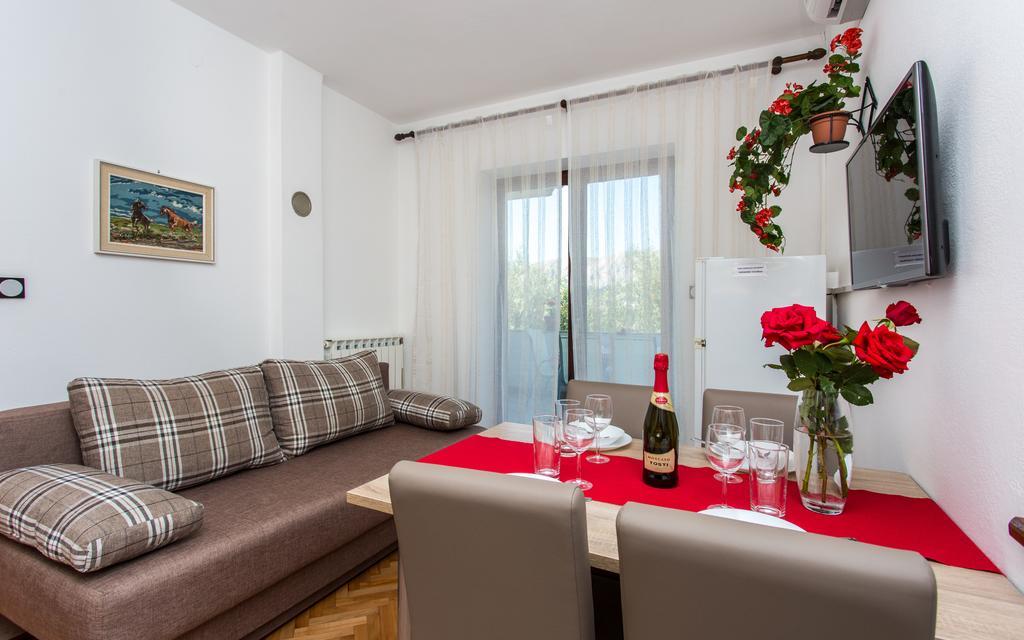 Apartments Lucija Baska  Luaran gambar